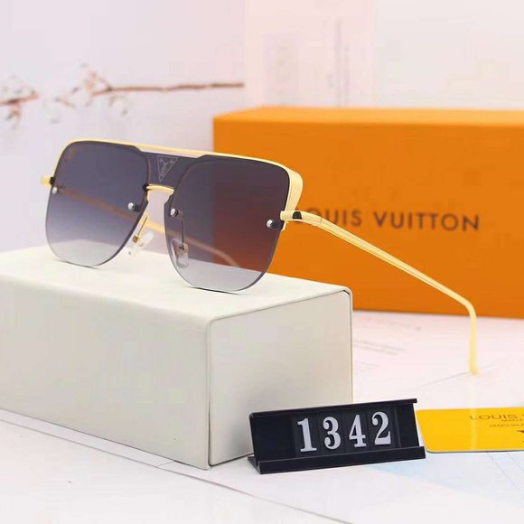 Louis Vuitton golden frame sunglasses main image 6